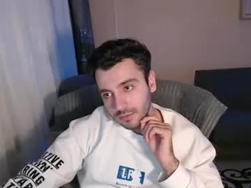 Freechat 2handsomeman on Chaturbate