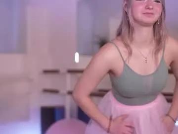 Freechat _meowwluffy_ on Chaturbate