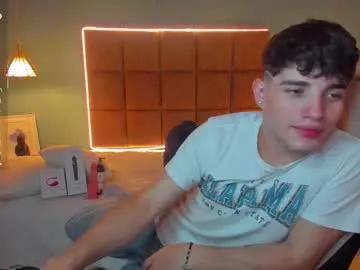 Freechat alejootwink on Chaturbate