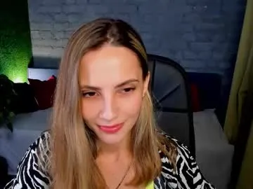 Offline amelia_meili on Chaturbate