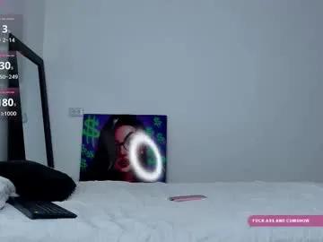 Freechat andrea_cherryy_ on Chaturbate