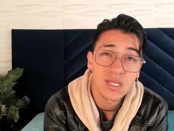 Freechat andyjoy_ on Chaturbate