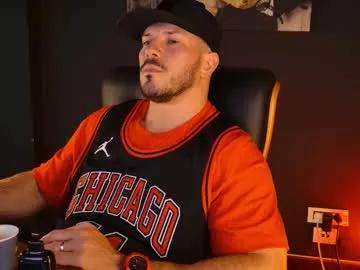 Freechat angeloeric on Chaturbate