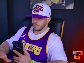 Freechat angeloeric on Chaturbate