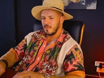 Freechat angeloeric on Chaturbate