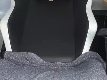 Freechat bigtoybear on Chaturbate