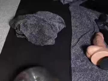 Freechat bigtoybear on Chaturbate