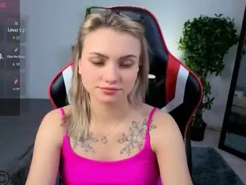 cameron_loving — In the mood to play? ^^ / TEASING SHOW [200 tokens left] 50 tk - ULTRA HIGH VIBRATION #young #pregnant #mommy #lovense #pvt