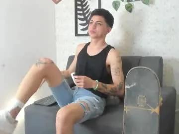 Freechat cameron_lux4 on Chaturbate