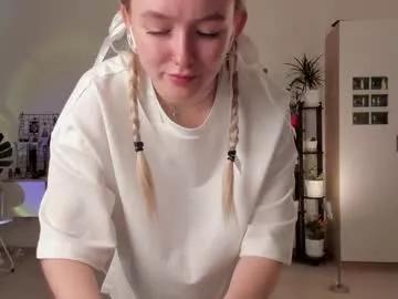 Freechat charming_daisy on Chaturbate
