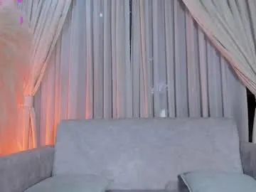 Freechat cristinecaru on Chaturbate