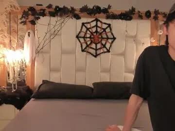 Freechat daphne_and_roger on Chaturbate