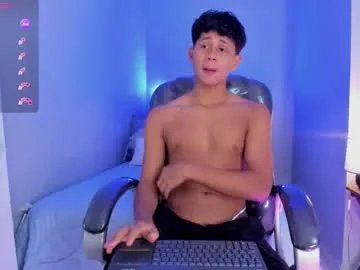 Group dawn_16 on Chaturbate