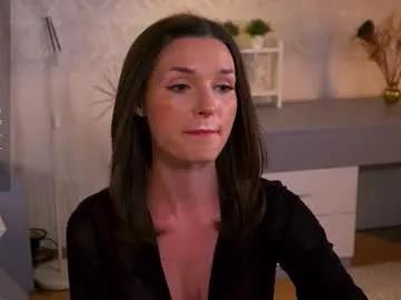 Freechat e_vvv_a on Chaturbate