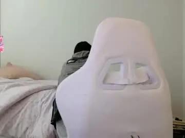 Chaturbate elisparadisex is Freechat elisparadisex — hiii just vibing :) #new #18 #teen #lovense