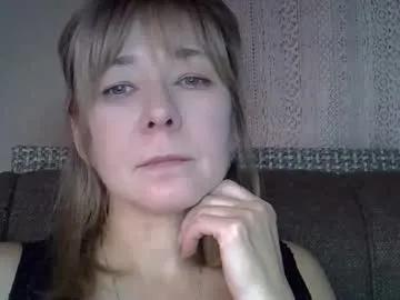 ellajohnsonx on Chaturbate 