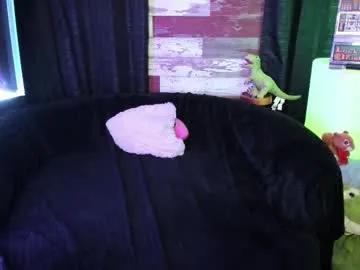 Freechat elle4you on Chaturbate