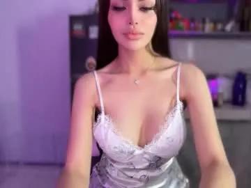 Freechat elyshunter on Chaturbate