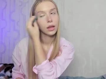 Group elysia_xo on Chaturbate