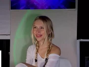 Group elysia_xo on Chaturbate