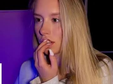 Group elysia_xo on Chaturbate