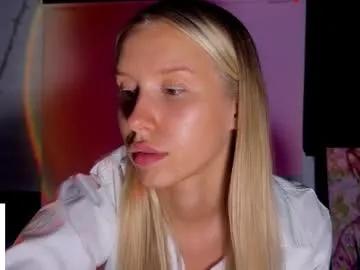 Group elysia_xo on Chaturbate