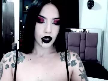 Freechat emearld_black on Chaturbate