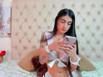Freechat emilieandblake on Chaturbate