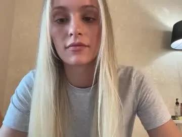 Freechat fflloowweerr on Chaturbate