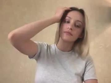 Freechat fflloowweerr on Chaturbate