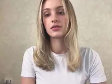 Freechat fflloowweerr on Chaturbate