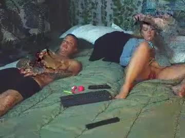 Freechat fillmeupmama on Chaturbate