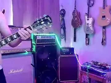 Freechat flanneldong on Chaturbate