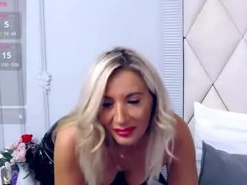 Freechat ginabear on Chaturbate