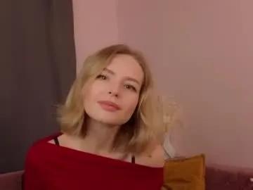 Private gwenkevwitch on Chaturbate