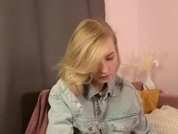 Private gwenkevwitch on Chaturbate
