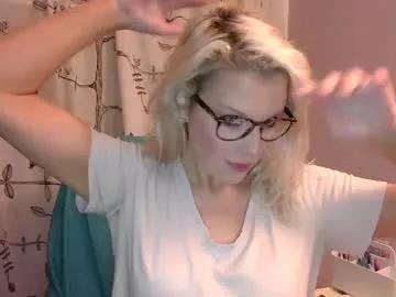 Away holly_bourbon on Chaturbate