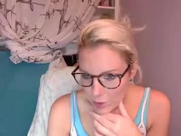 Away holly_bourbon on Chaturbate