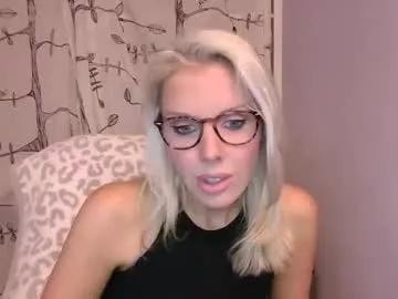 Away holly_bourbon on Chaturbate