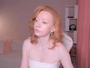 Freechat honeyautumn on Chaturbate