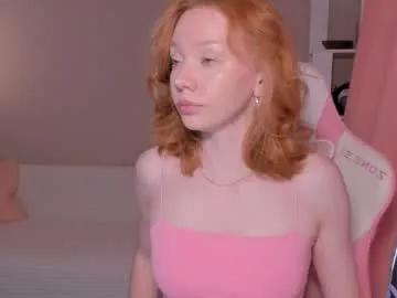 Freechat honeyautumn on Chaturbate