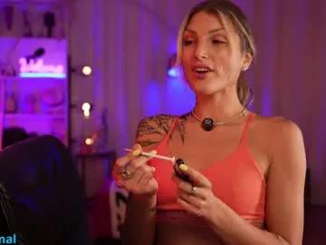 Freechat informal_ on Chaturbate