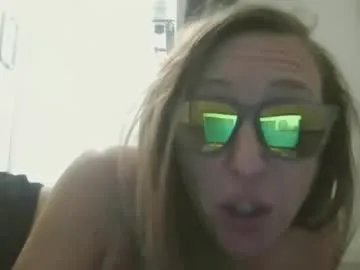 Freechat intcouple24 on Chaturbate