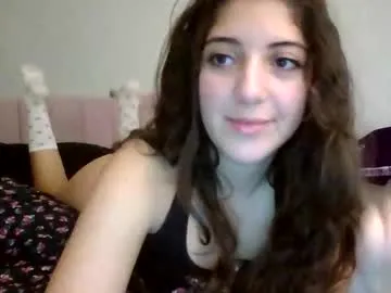 Away italiankittyx on Chaturbate