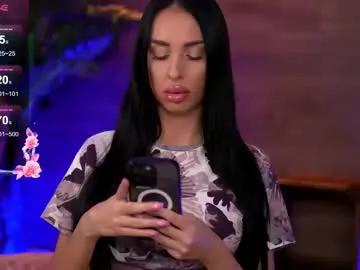 Freechat kairaandrews on Chaturbate