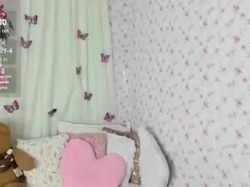 Freechat karinaebony_ on Chaturbate