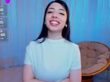 Freechat kindraevert on Chaturbate