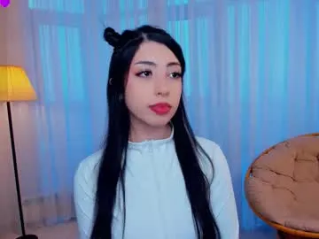 Freechat kindraevert on Chaturbate