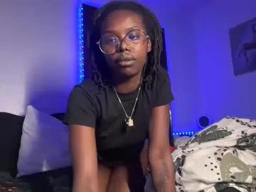 Freechat kinkycoupleinteracial on Chaturbate