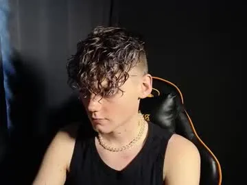 kirill_20_cm on Chaturbate